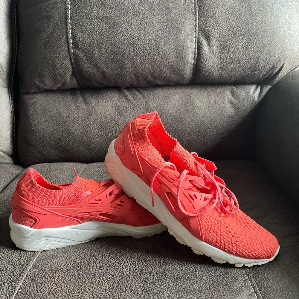 Reebok Sneakers